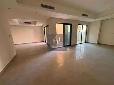 3 Bedroom Villa for Sale in Al Rahmaniya, Sharjah - photo_5868637300756430855_y. jpg