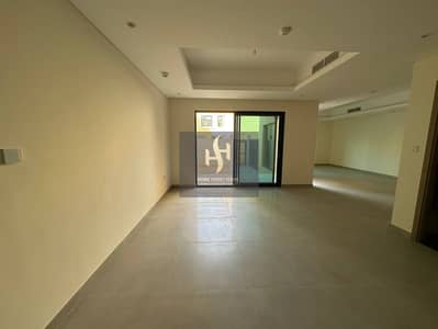 3 Bedroom Villa for Sale in Al Rahmaniya, Sharjah - photo_5868637300756430862_y. jpg