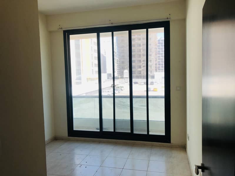 5 Spacious One Bedroom in Silicon Oasis Near to Entrance and Exit