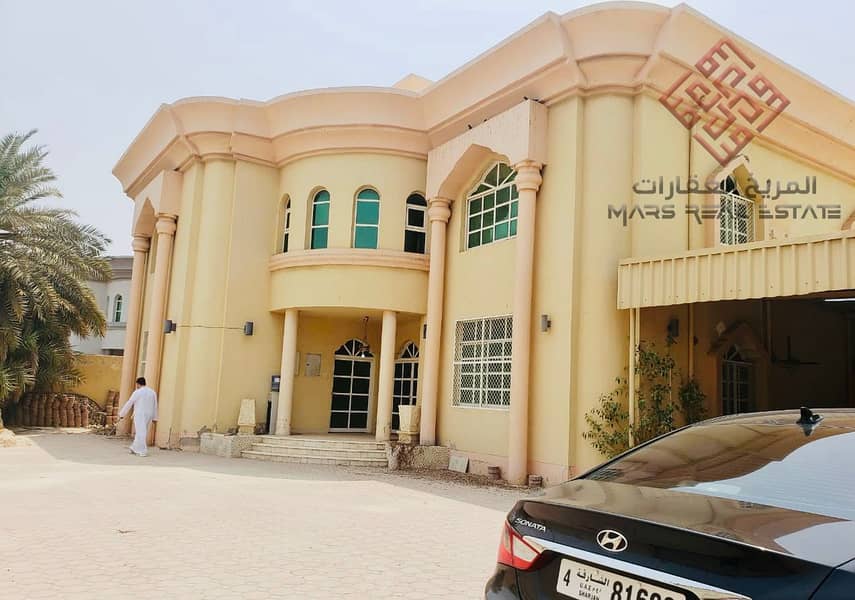 Spacious 6 bedrooms villa is available for rent in Musharef Ajman
