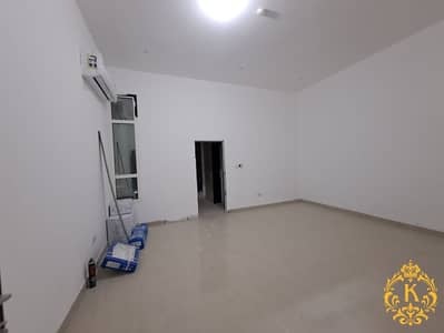 فلیٹ 1 غرفة نوم للايجار في بني ياس، أبوظبي - WhatsApp Image 2024-04-14 at 1.32. 44 AM. jpeg
