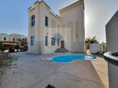 4 Bedroom Villa for Rent in Khalifa City, Abu Dhabi - Western Style l Compound villa with private pool and Garden