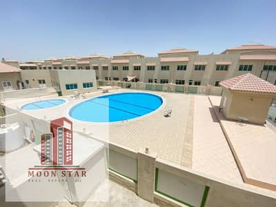 3 Bedroom Villa for Rent in Khalifa City, Abu Dhabi - Luxurious 3 Bedroom + Maid Room Villa, Living Room, Majlis, Shared Pool, Private Backyard, Kitchen