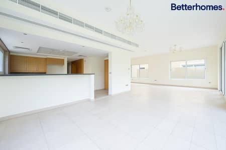 4 Bedroom Villa for Rent in Jumeirah Park, Dubai - 4 Bedrooms  |  Vastu compliant |   Vacant now