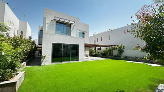 Stand alone 4 bedrooms premium villa in Lilac Al Zahia for 250,000 AED