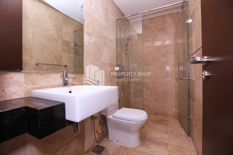 14 2-bedroom-apartment-al-reem-island-marina-square-marina-heights-2-bathroom-2. JPG