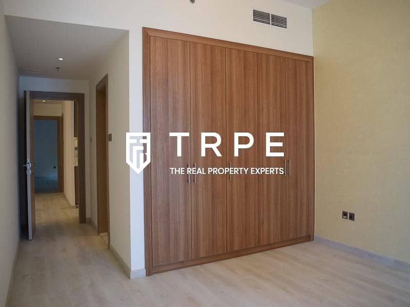 Spacious 1 Bed | High Floor | Prime Location