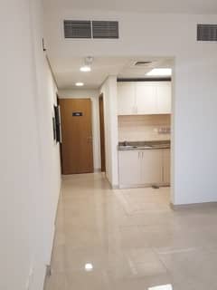 شقة في السطوة 2 غرف 85000 درهم - 8732115