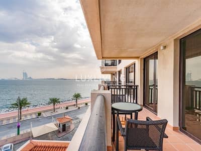 1 Bedroom Apartment for Sale in Palm Jumeirah, Dubai - Sea and Burj Al-Arab View | Largest | Vacant