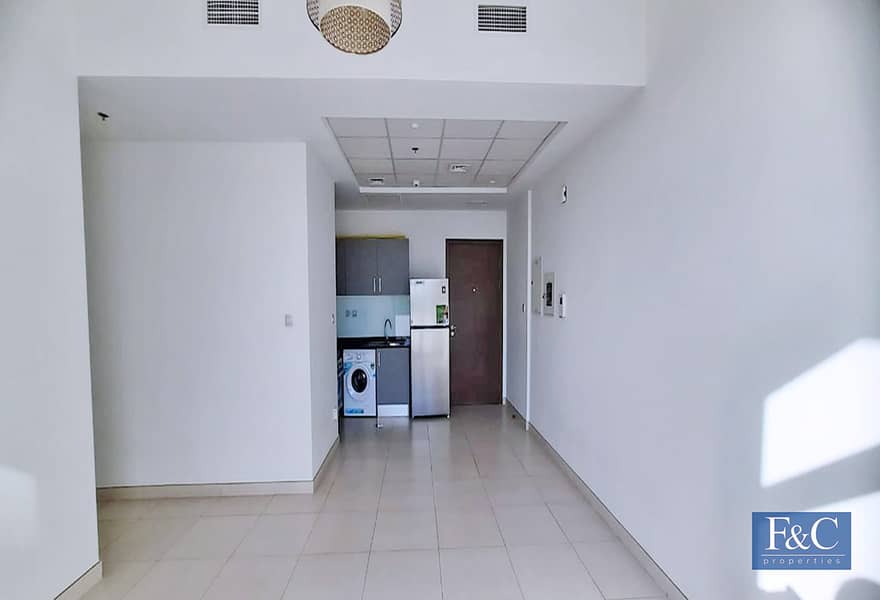 1BR Unfurnished | Ready to Move | Near Metro
