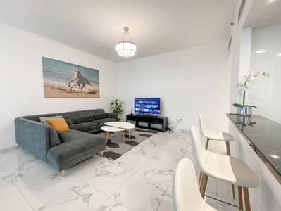 2 Bedroom Apartment for Rent in Business Bay, Dubai - Li1. jpg