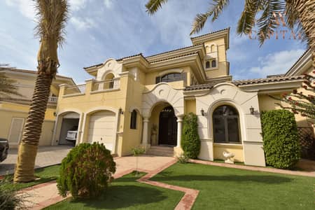 5 Bedroom Villa for Rent in Palm Jumeirah, Dubai - 5 BR plus Maids|3 Story Garden Home |Atlantis view