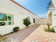 Private Entrance | Yard | Ground Floor