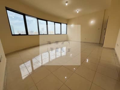 3 Cпальни Апартаменты в аренду в Аль Дана, Абу-Даби - f2a709fc-f607-4efc-8d08-016d8e35351c. jpg