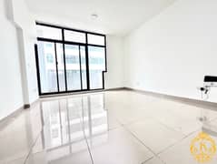 شقة في شارع الوحدة (شارع دلما)،الوحدة 1 غرفة 43000 درهم - 8863621