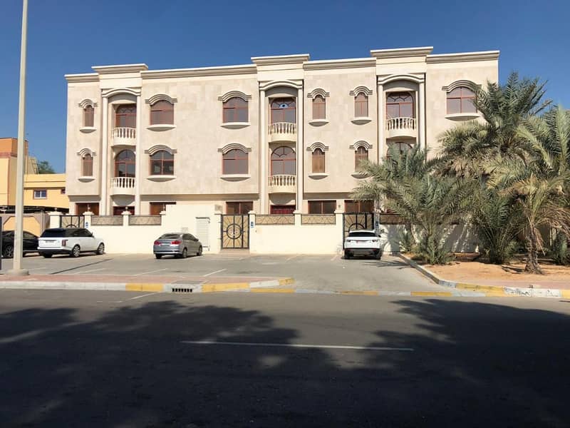 Villa 7 Bedrooms 8 Bathroom 4 Kitchen 5 Car parkingin Airport Road Near Mushrif Mall,In 180k 2 pays