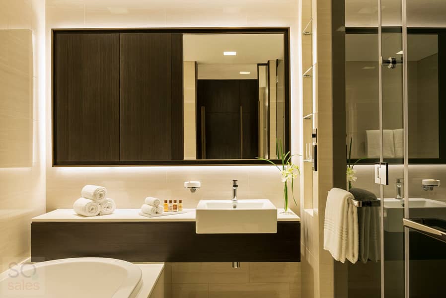 6 Sheraton Grand Hotel, Dubai - Apartment Bathroom - Copy. jpg