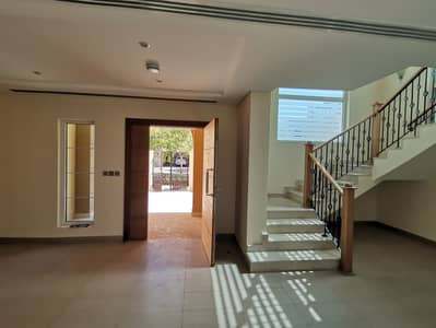4 Bedroom Villa for Rent in Jumeirah Park, Dubai - JUMEIRAH PARK 9 4BR WITH MAID SINGLE ROW