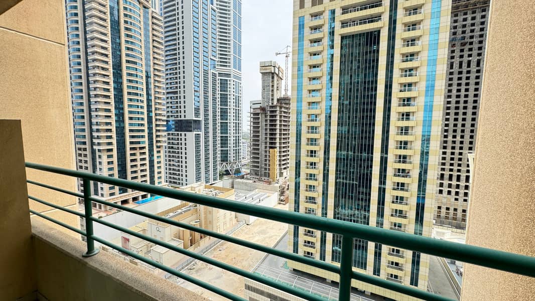 位于迪拜码头，滨海皇冠塔楼 1 卧室的公寓 90000 AED - 8843895