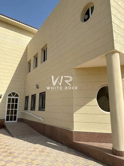 8 Cпальни Вилла Продажа в Аль Шамха, Абу-Даби - f0b1c9b8-3e79-42ff-b522-687f11e7e874. jpg