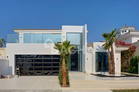 5 Bedroom Villa for Sale in Palm Jumeirah, Dubai - Contemporary | Low Number | Dream Villa