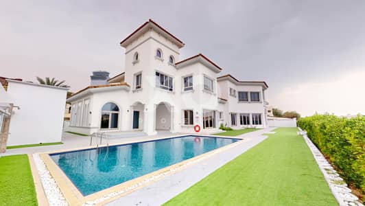 5 Bedroom Villa for Rent in Palm Jumeirah, Dubai - Beach Access | Unfurnished | Vacant Now