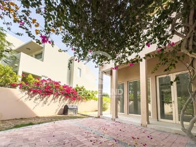 3 Bedroom Villa for Sale in Arabian Ranches, Dubai - Fully Renovated  | Ready to move in | Corner Unit