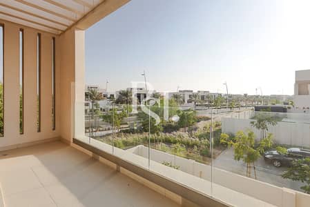 5 Bedroom Villa for Sale in Yas Island, Abu Dhabi - west-yas-yas-island-abudhabi_-balcony-view (1). JPG