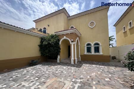 3 Bedroom Villa for Sale in Jumeirah Park, Dubai - Renovated and Ready | Large Plot | View Today