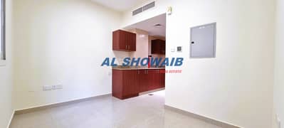 شقة في شارع خالد بن الوليد،بر دبي 30000 درهم - 8172083
