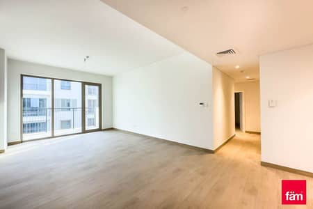 2 Bedroom Flat for Rent in Jumeirah, Dubai - Premium Beachfront Ready Apartment