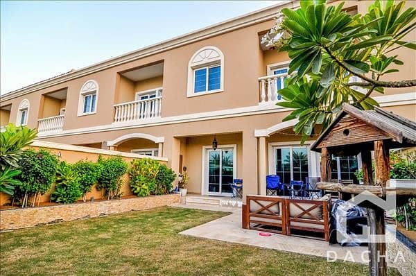 EXCLUSIVE / Upgraded to 3Br / Backing Park EXCLUSIVE / Upgraded to 3Br / Backing Park
