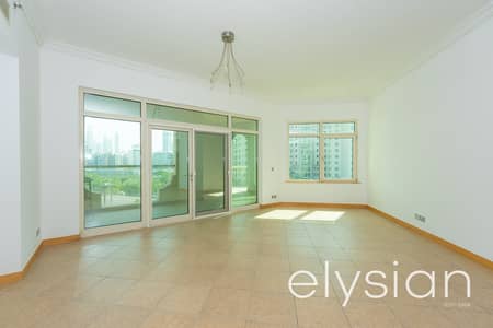 3 Bedroom Flat for Sale in Palm Jumeirah, Dubai - Lowest Priced 3Br on the Beach I Vacant