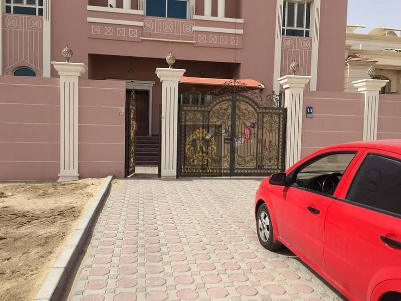 PRIVATE 3BHK WITH YARD AT MBZ CITY