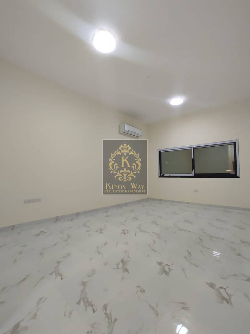 2BHK WILL MANTAN BIG SIZE SPACIOUS SIZE WITH PRIVATE BALCONY