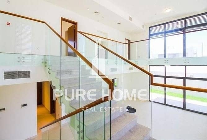 Stunning  And Amazing  4 Bedrooms  Villa in  West Yas.