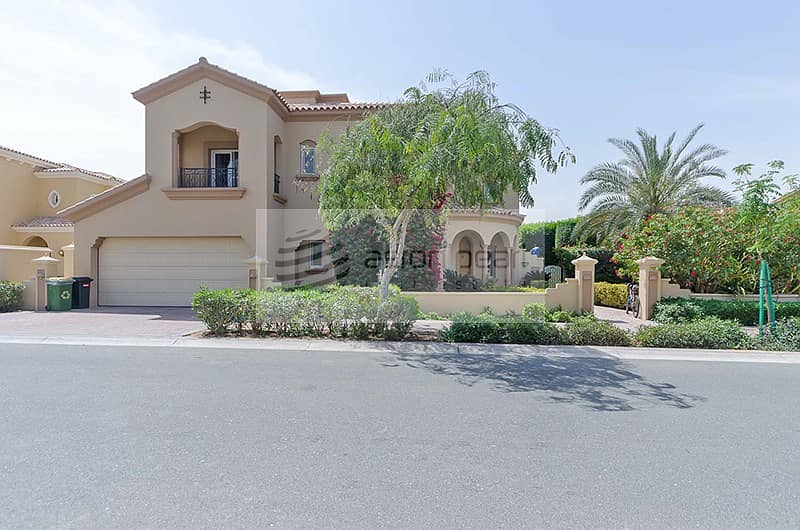 Exclusive | 5BR Type C2 with Lovely Plot