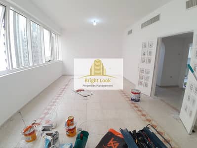 فلیٹ 3 غرف نوم للايجار في شارع حمدان، أبوظبي - IMG-20240416-WA0109. jpg
