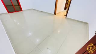 Elegent 2bhk apartment 50k 4 payment central AC chiller free With wadrobe 3 Balconys