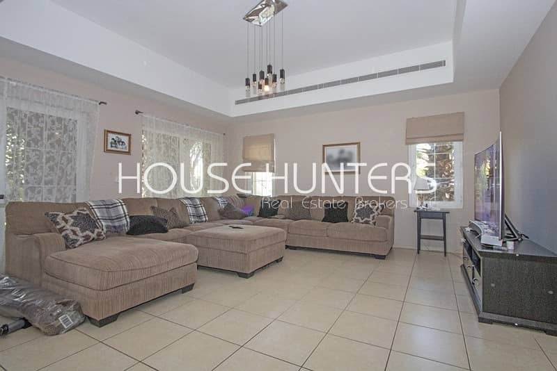 Stunning C1 with large private pool Stunning C1 with large private pool