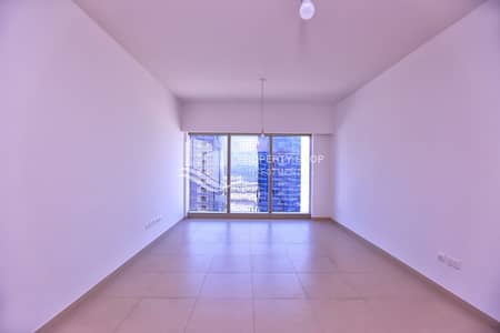 شقة 1 غرفة نوم للبيع في جزيرة الريم، أبوظبي - 1-bedroom-apartment-al-reem-island-shams-abu-dhabi-gate-tower-3-living-area-1. JPG