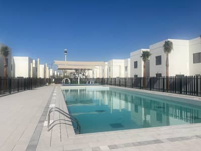 2 Bedroom Townhouse for Rent in Yas Island, Abu Dhabi - Mesmerizing | Best Facilities | Modern | Call Now