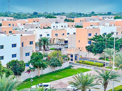 3 Bedroom Flat for Sale in Al Reef, Abu Dhabi - Street View. jpg