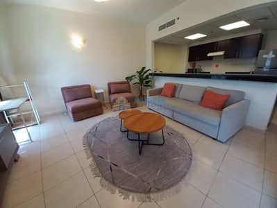 Fully Furnished - Pool View - Near to Mall - Vacant