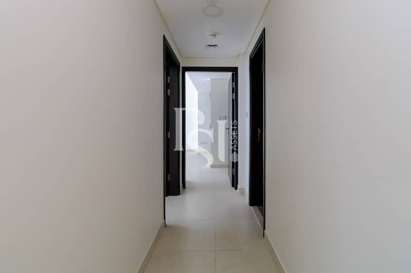 9 C44-al-raha-beach-abu-dhabi-hallway. JPG