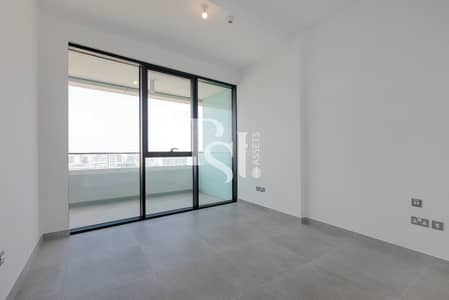 1 Bedroom Apartment for Rent in Al Raha Beach, Abu Dhabi - al-raha-beach-sail-tower-abu-dhabi-bedroom (2). jpg