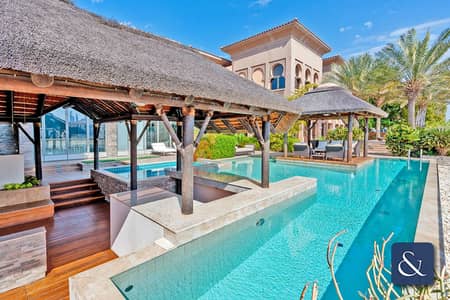 5 Bedroom Villa for Sale in Palm Jumeirah, Dubai - Extended Signature Villa | Vacant On Transfer | Upgraded