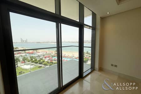 2 Bedroom Flat for Sale in Palm Jumeirah, Dubai - Full Sea View | Pool and Beach | 2 Bed