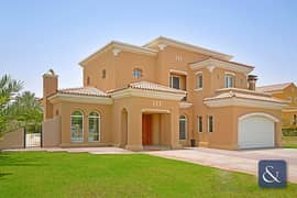 Large Plot | Private Pool | 4 Bedrooms