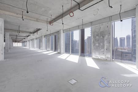 Floor for Rent in Jumeirah Beach Residence (JBR), Dubai - 14,000 Sq Ft | Shell & Core | Mainland/DED License